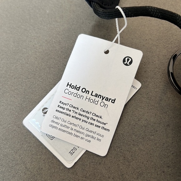 Lululemon Hold On Lanyard Black NWT - Picture 4 of 6
